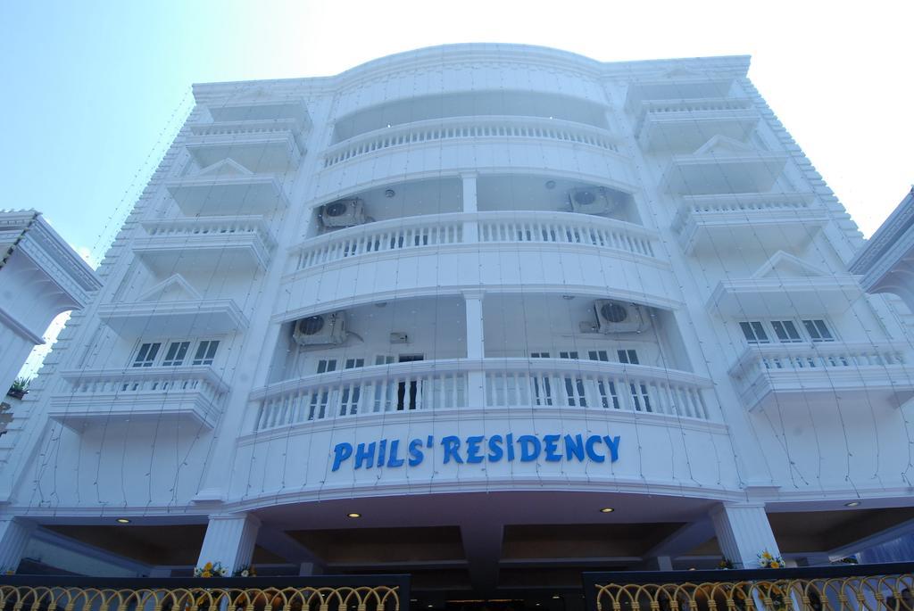 Готель Phils' Residency & Banquets Kochi Екстер'єр фото